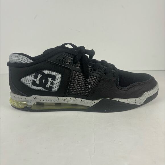 DC Shoes Ryan Villopoto streetwear skater shoes mens size 8.5 BRAND NEW